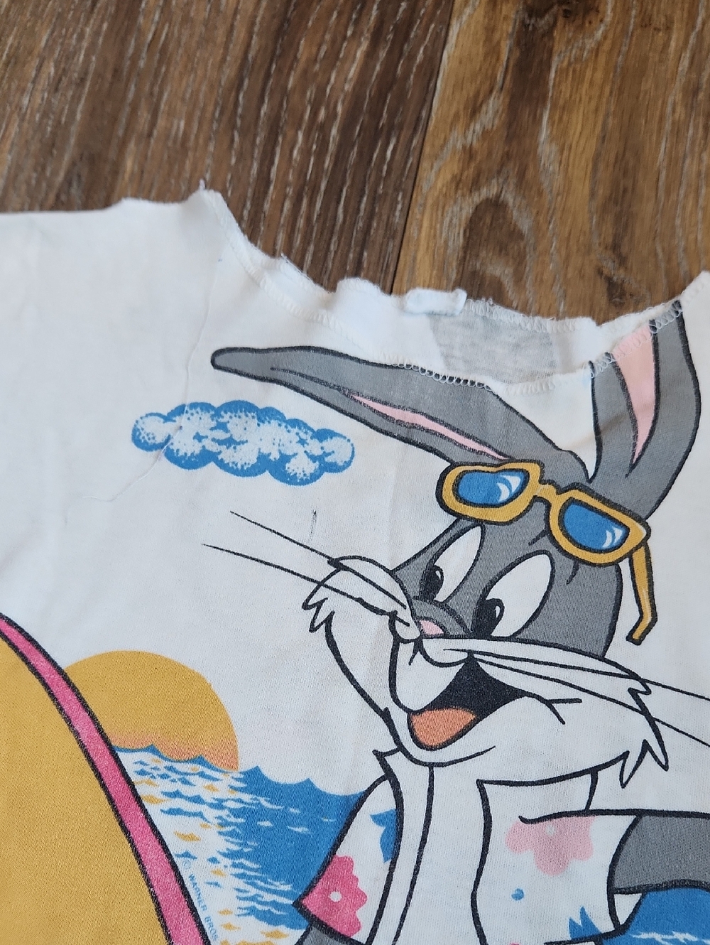 Vintage Bugs Bunny Surfing Kids Tee - Picture 2 of 9